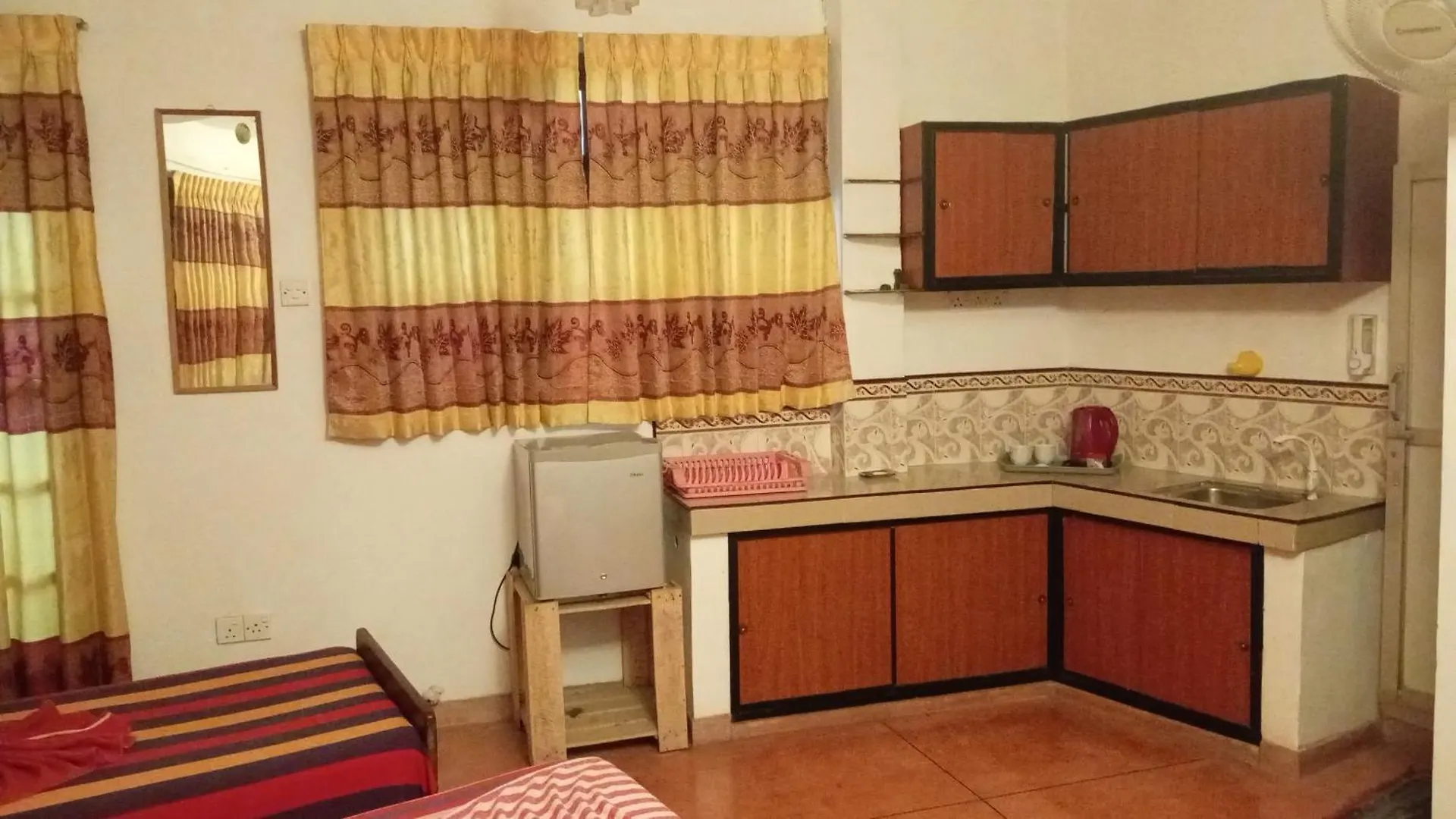Gt Homes Holiday Resort And Restaurent Kandy